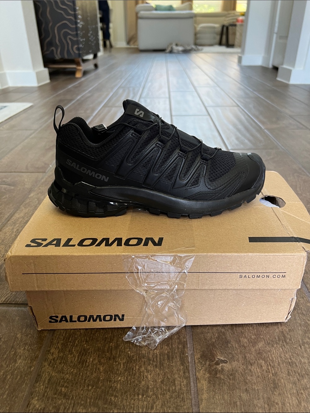 Salomon Unisex All-Black Trail Running Sneakers